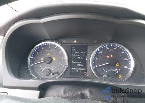 2019 Toyota Highlander Le z USA, uszkodzony, nr VIN 5TDZARFH8KS060954